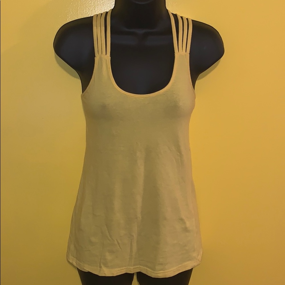 Color story tank top